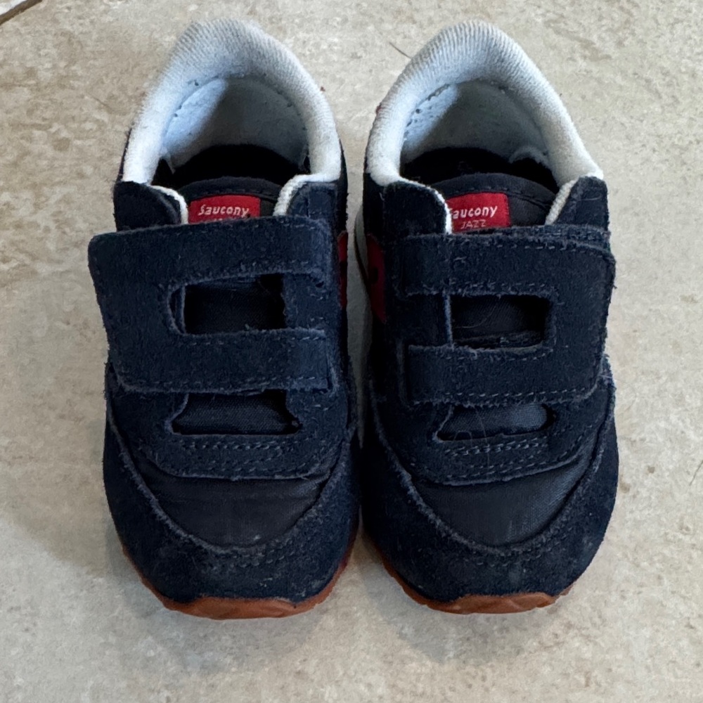 Saucony Kids' Dark Blue Sneakers with Red Accents